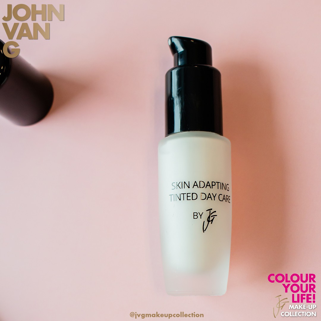 photo - John van G Make-up Collection