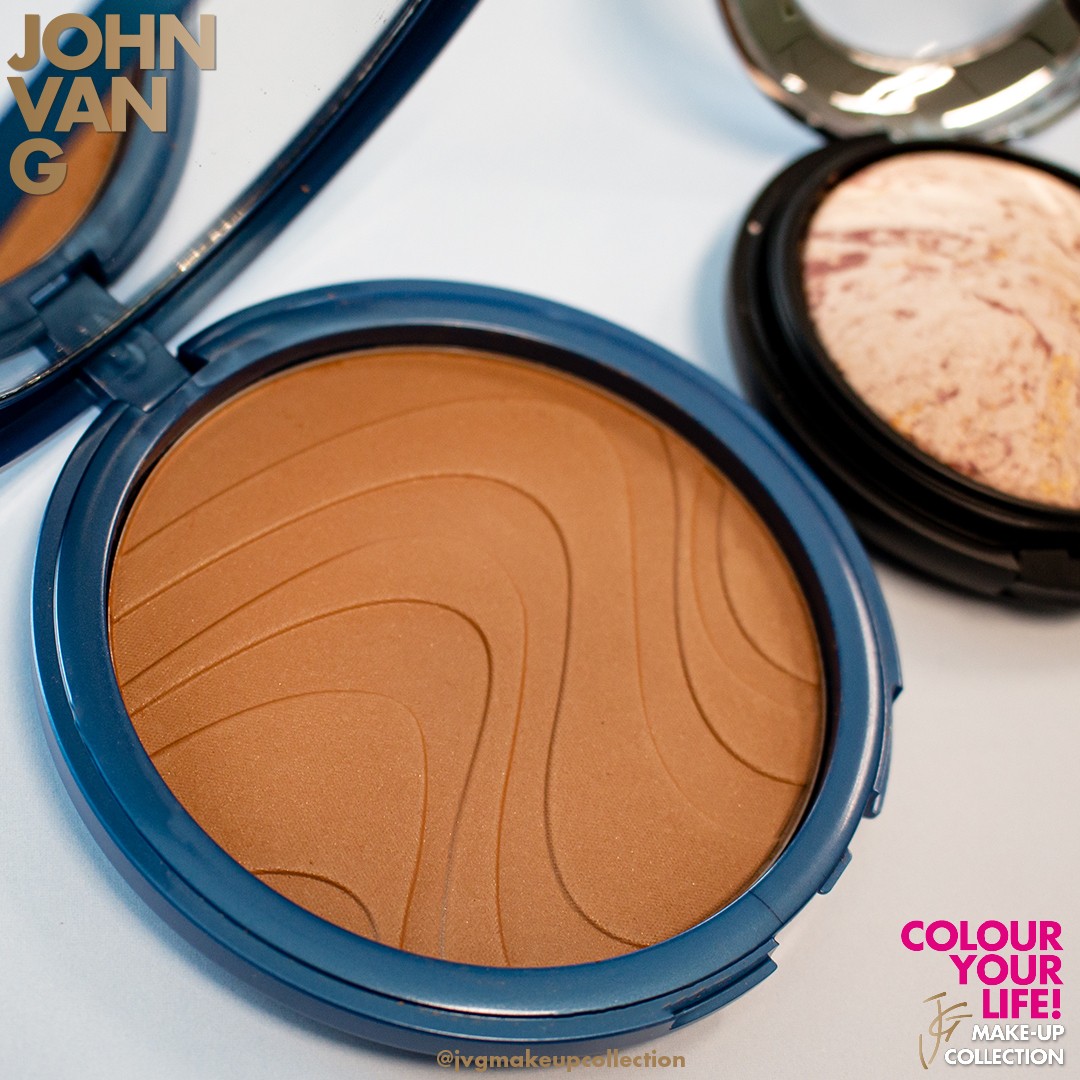 photo - John van G Make-up Collection