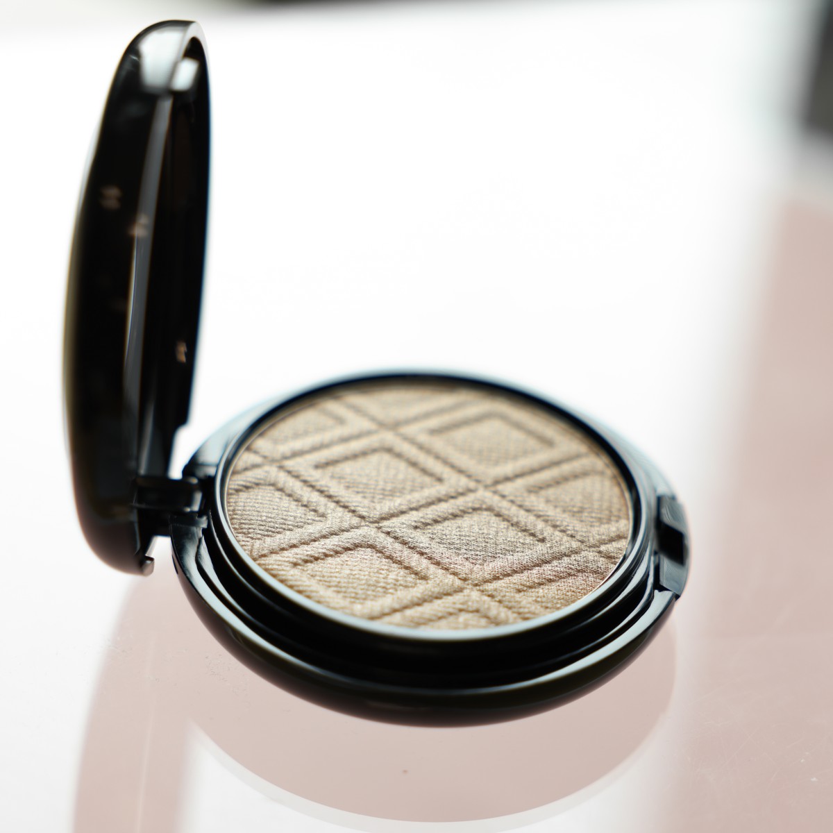 photo - John van G Make-up Collection