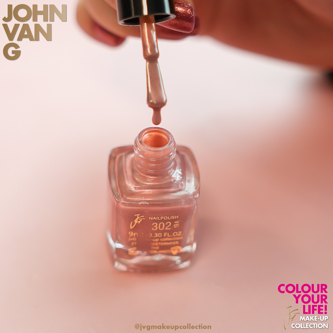 photo - John van G Make-up Collection